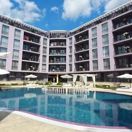 Appartement в рейнбоу 3 *