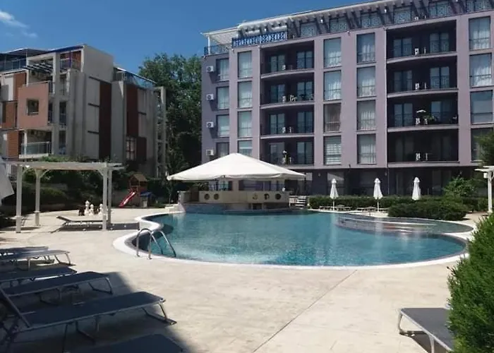 Apartment в рейнбоу 3